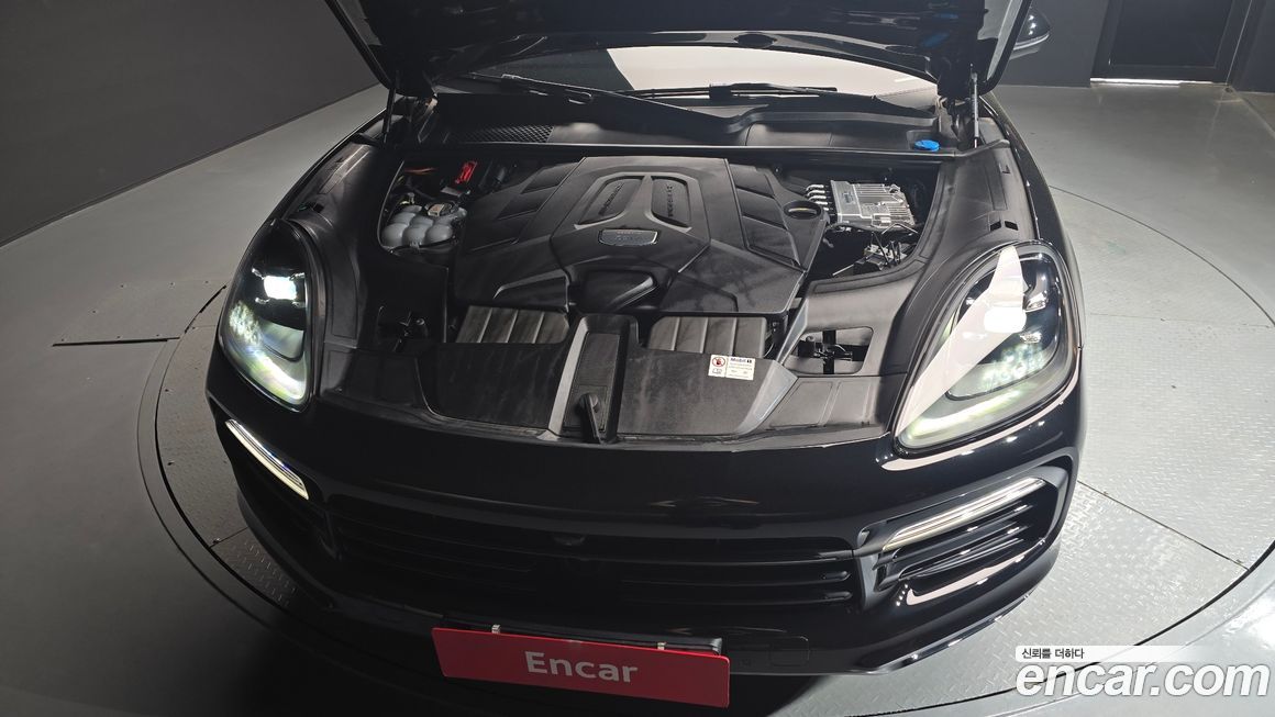 Porsche Cayenne 2023