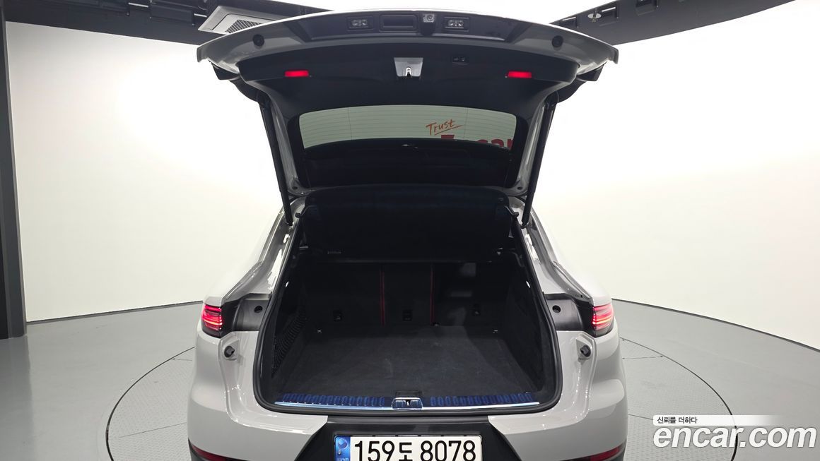 Porsche Cayenne 2022