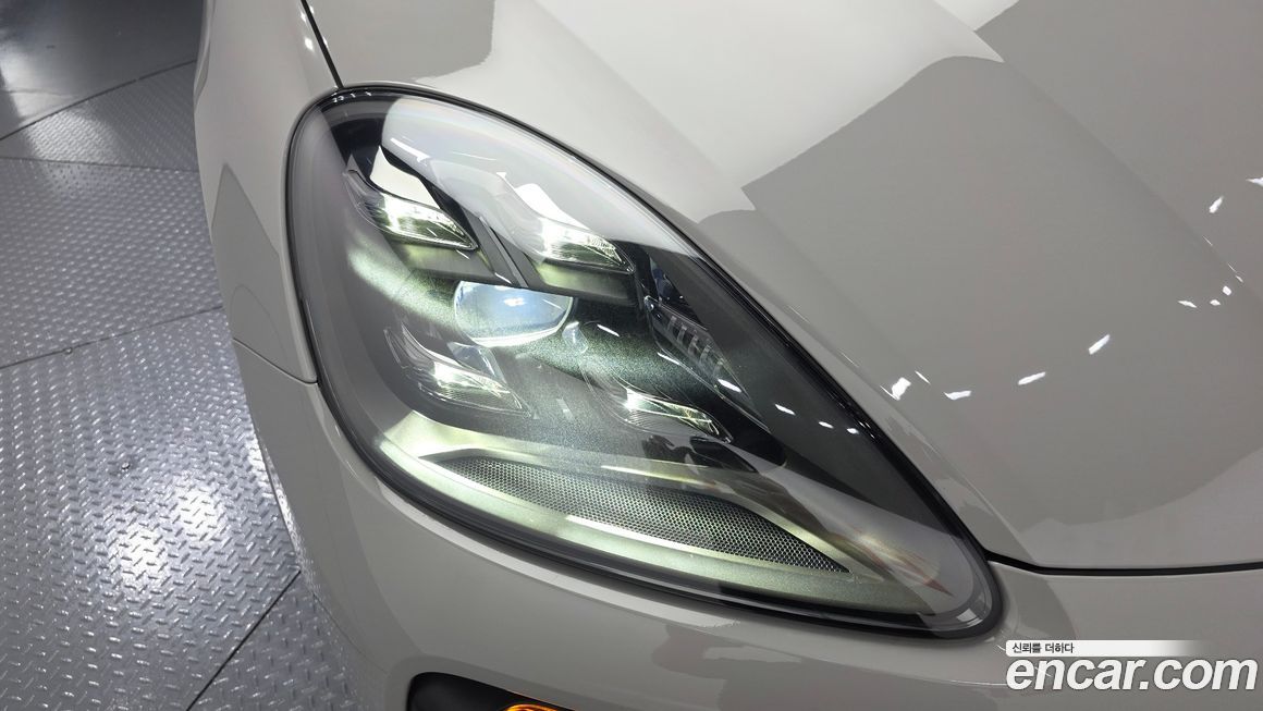 Porsche Cayenne 2022