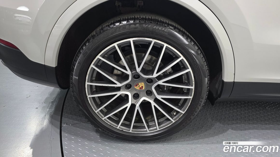 Porsche Cayenne 2022