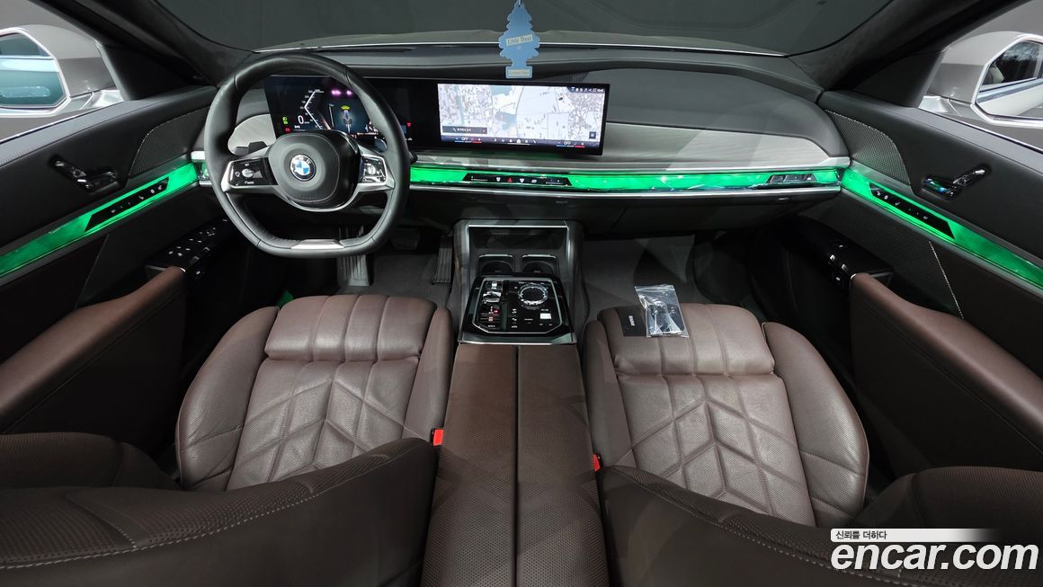 BMW 7-Series 2023