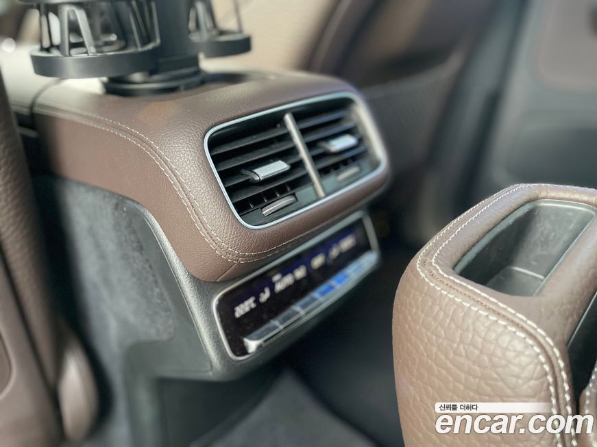 Mercedes-Benz GLS-Class 2022