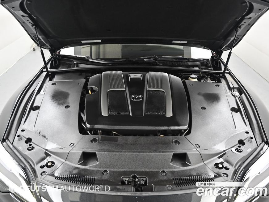 Lexus LS 2022