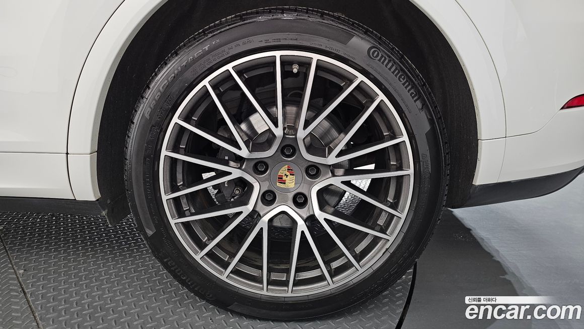 Porsche Cayenne 2023