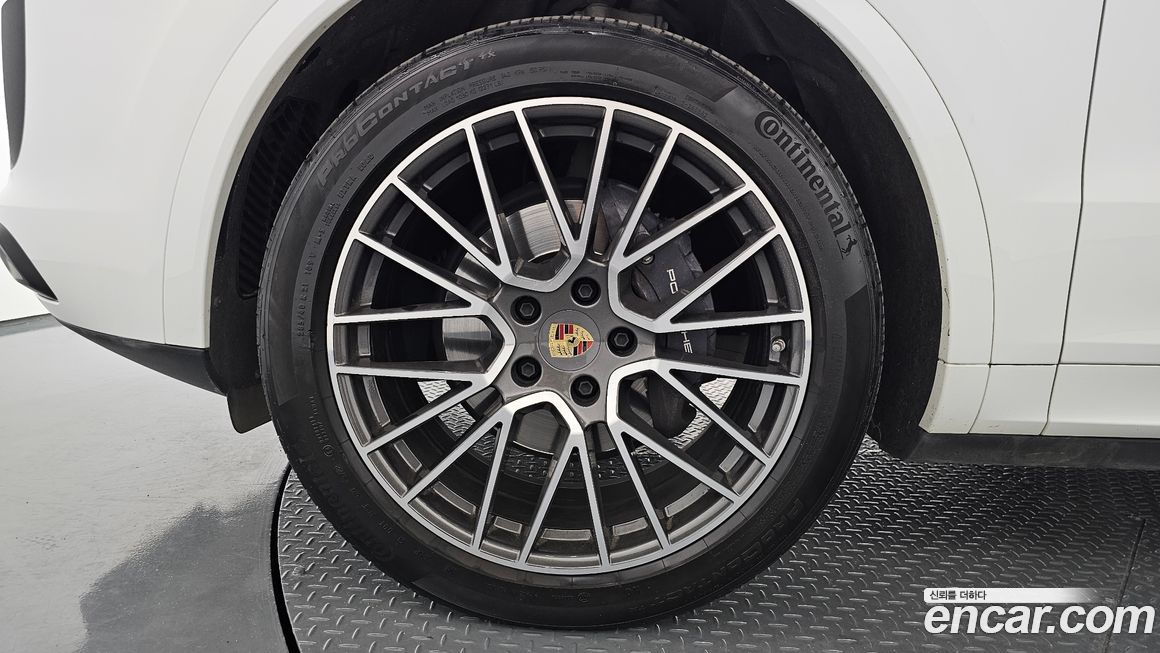 Porsche Cayenne 2023