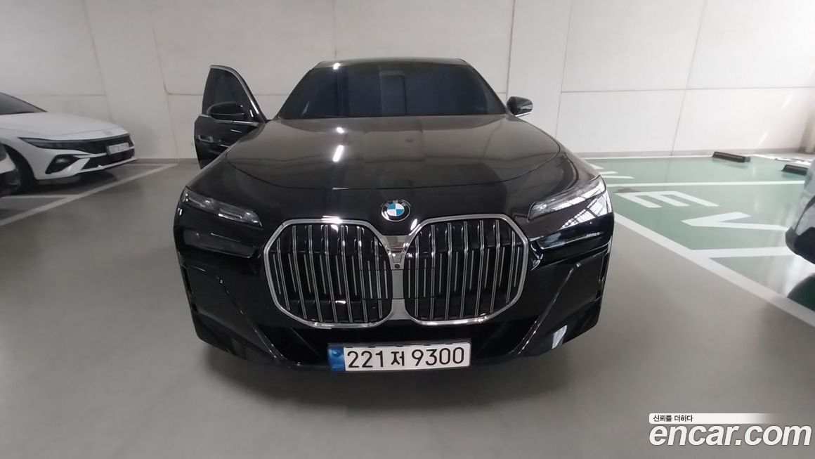 BMW 7-Series 2024