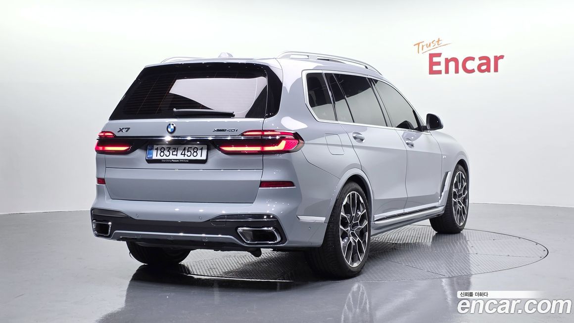 BMW X7 2024