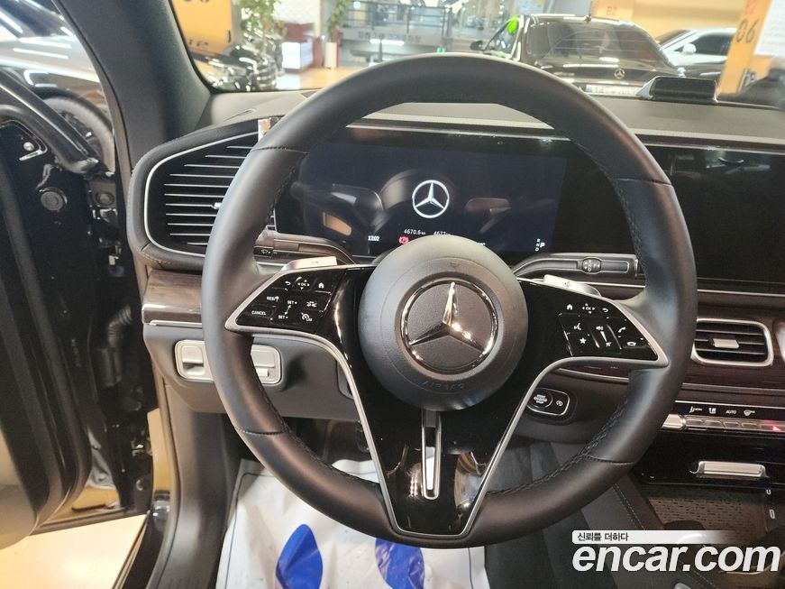 Mercedes-Benz GLE-Class 2026