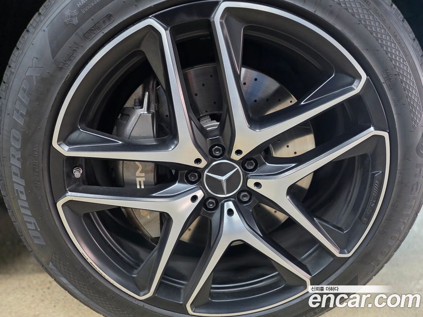 Mercedes-Benz GLE-Class 2023