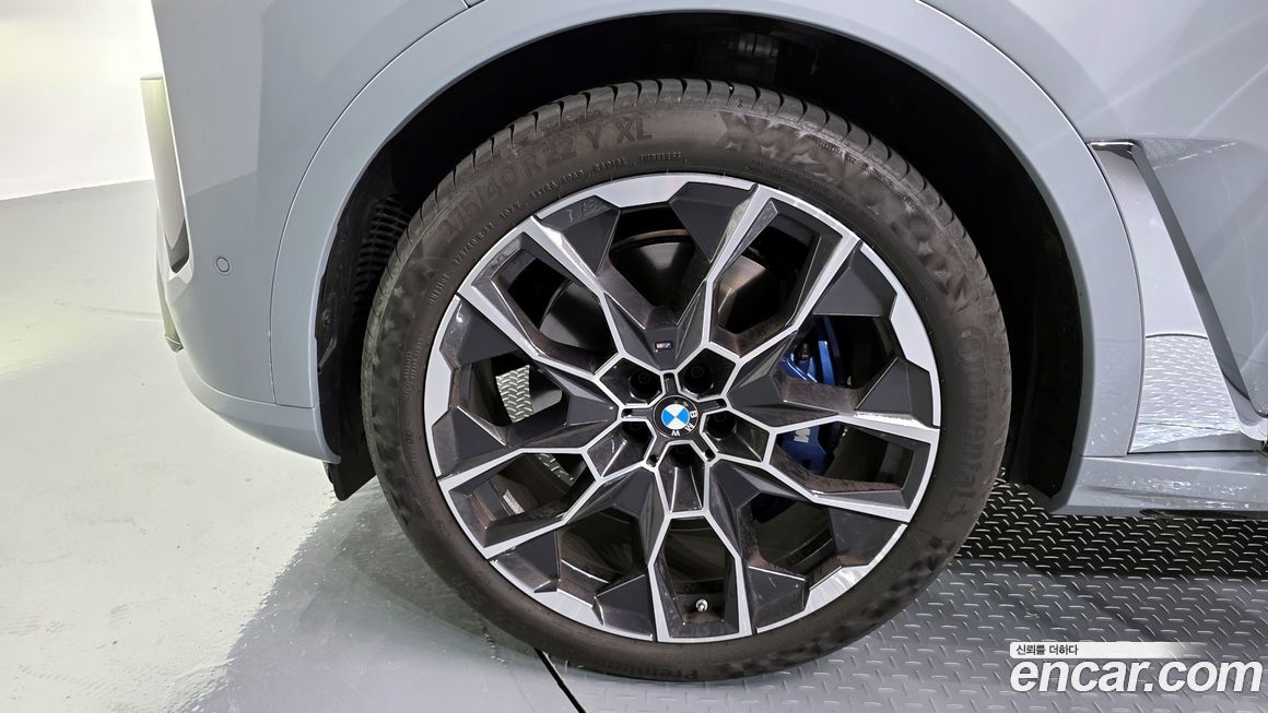 BMW X7 2024