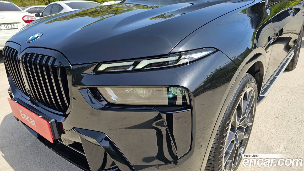 BMW X7 2025