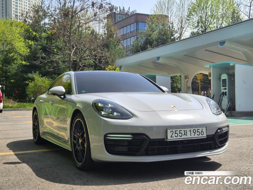 Porsche Panamera 2020