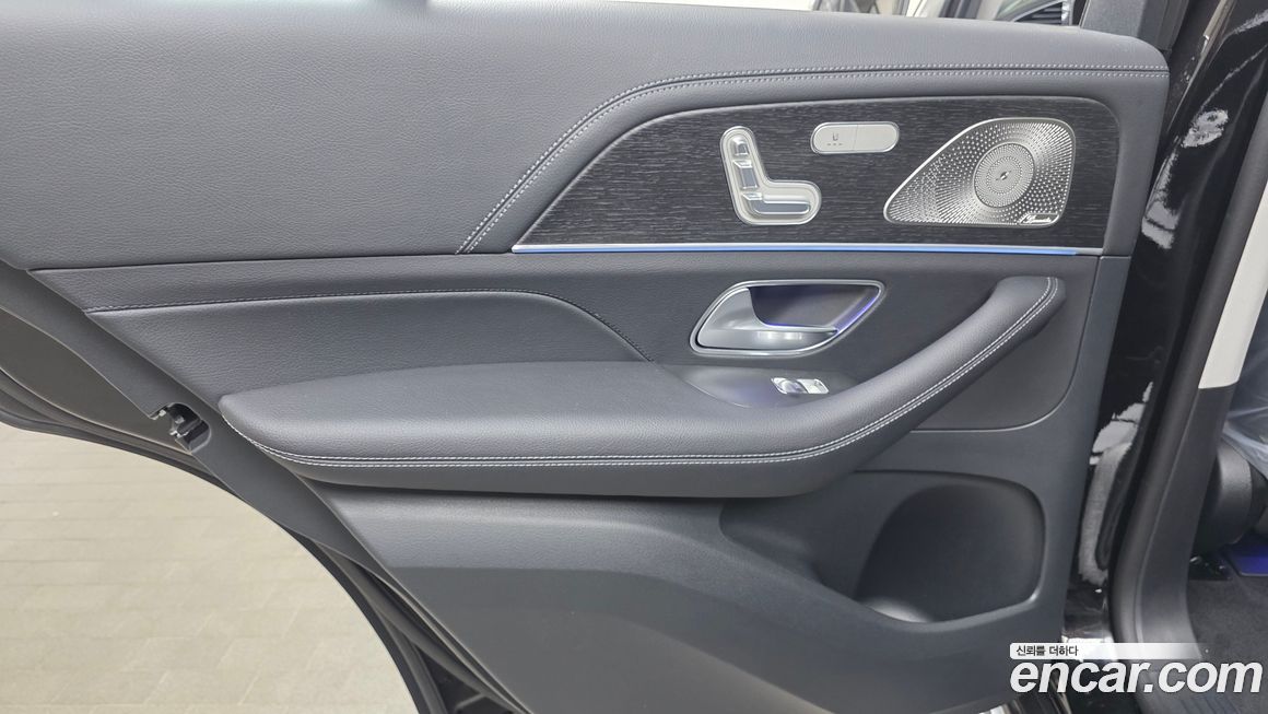 Mercedes-Benz GLE-Class 2026