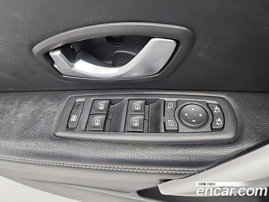 Renault-KoreaSamsung SM3 2010