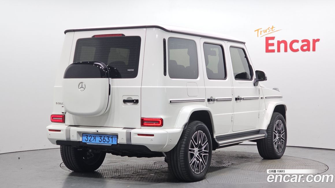 Mercedes-Benz G-Class 2025