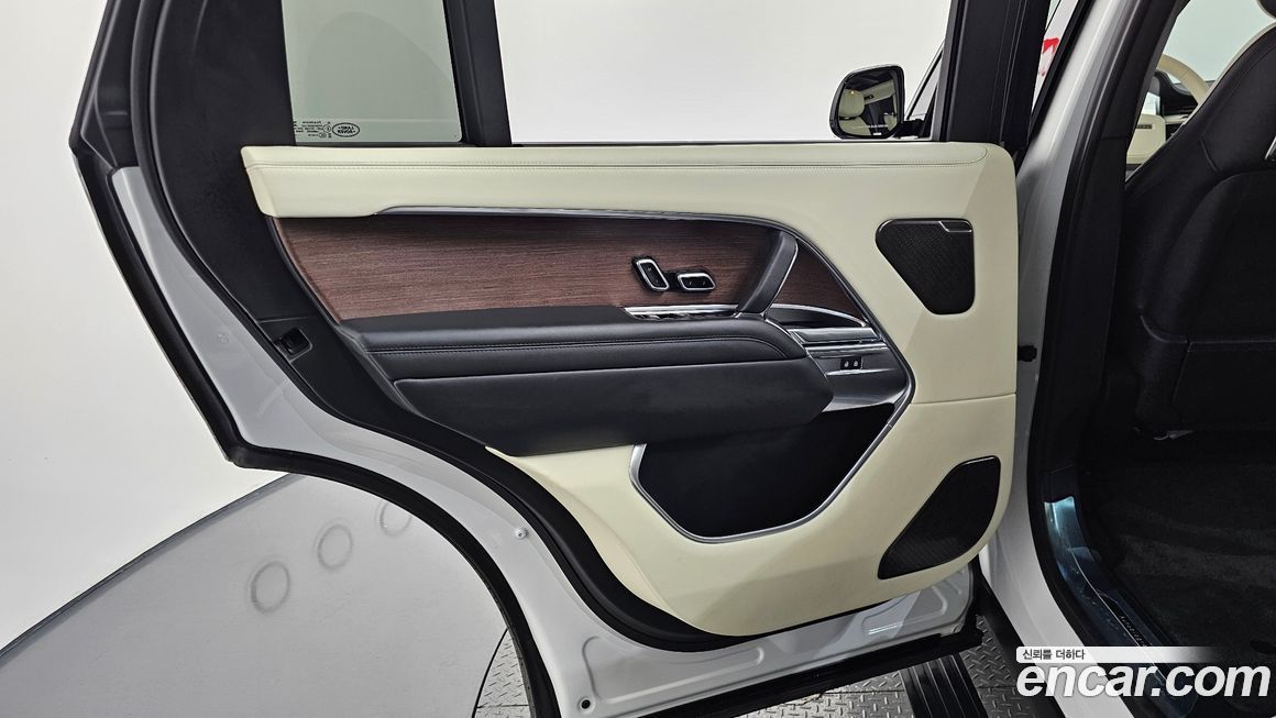 Land Rover Range Rover 2023