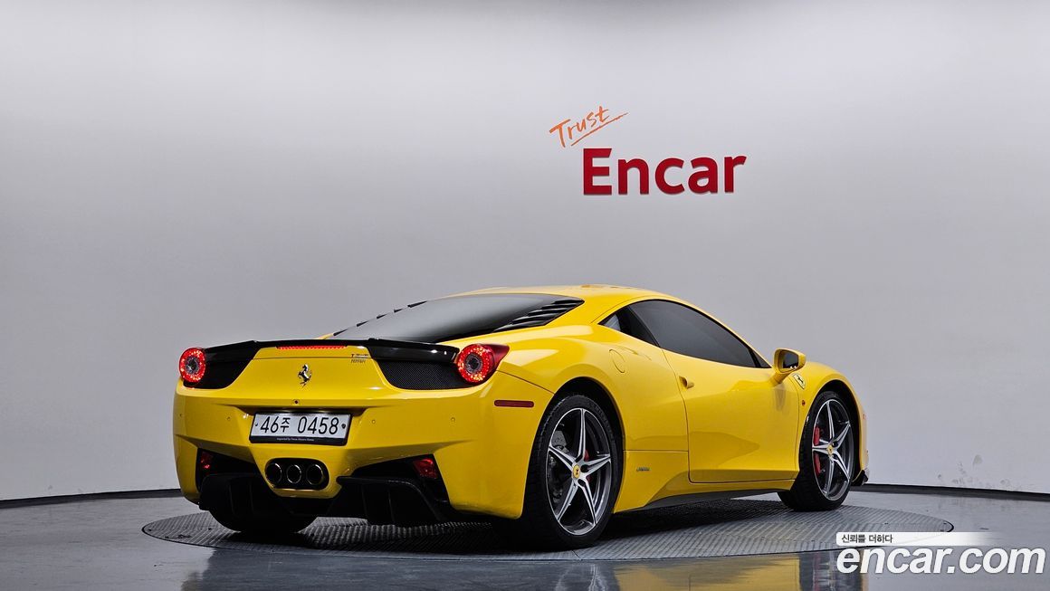 Ferrari 458 2014
