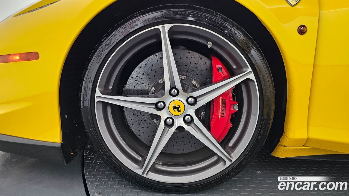 Ferrari 458 2014
