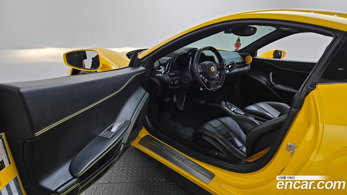 Ferrari 458 2014