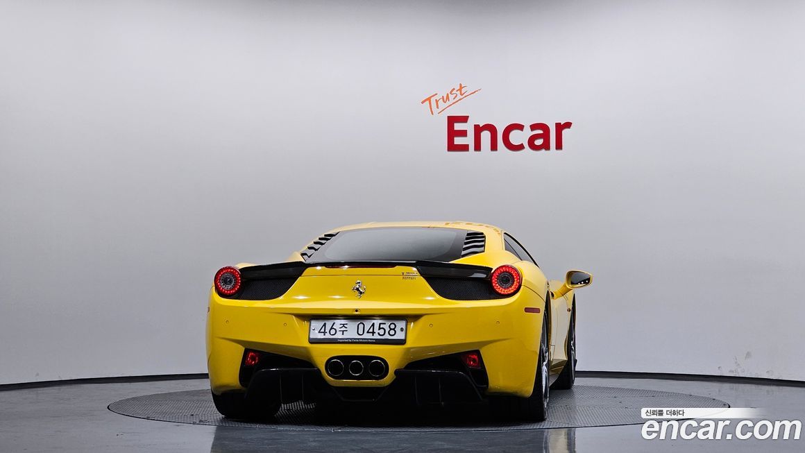 Ferrari 458 2014