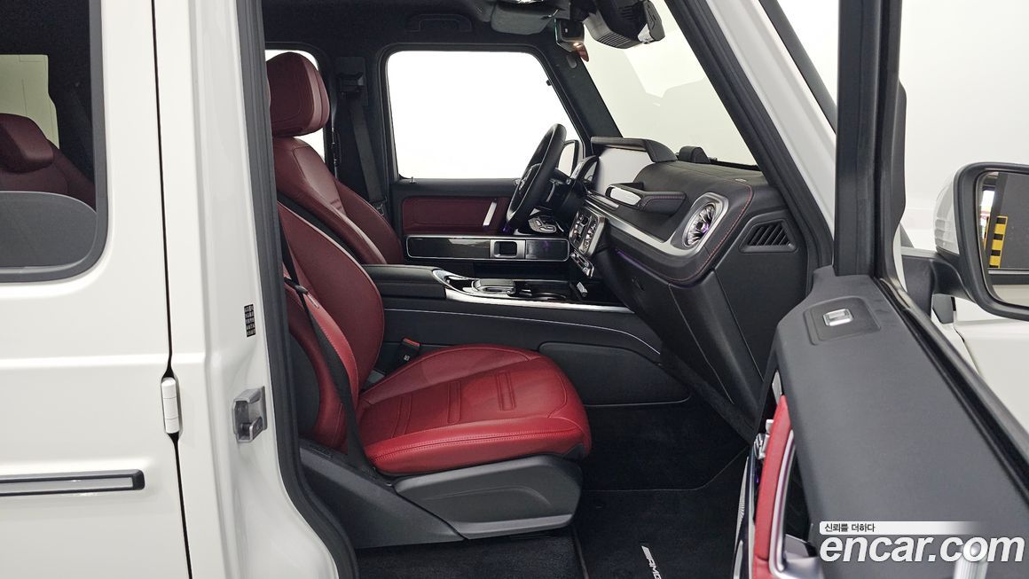 Mercedes-Benz G-Class 2025