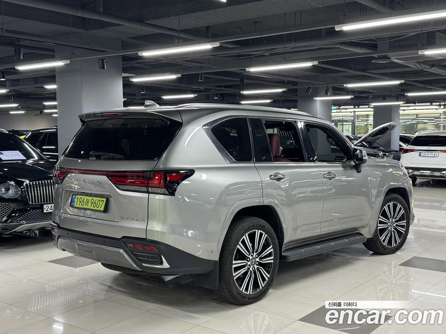 Lexus LX 2025