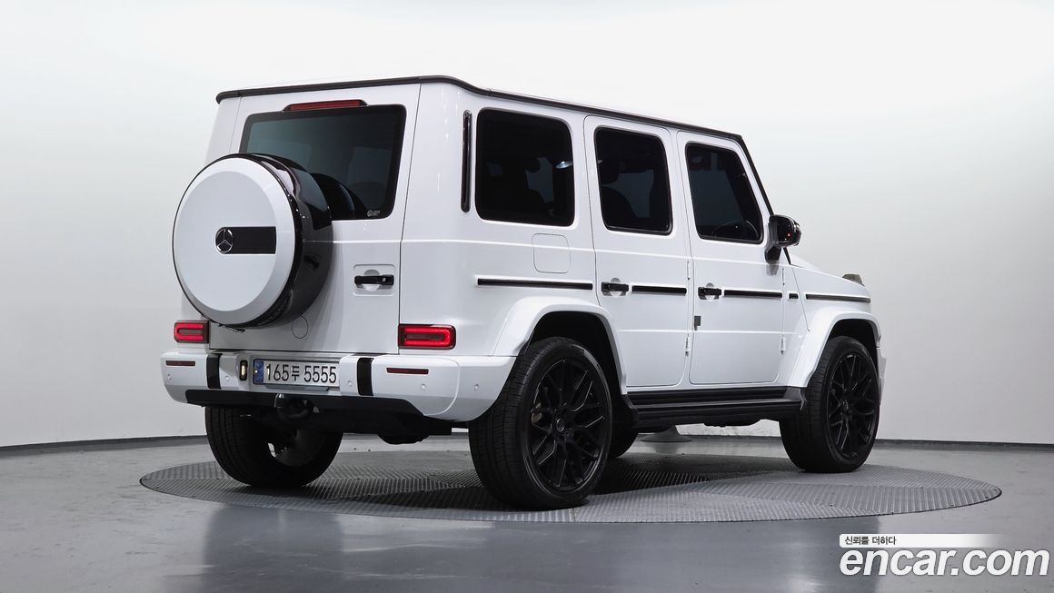 Mercedes-Benz G-Class 2023