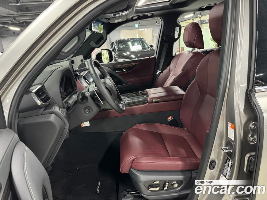Lexus LX 2025