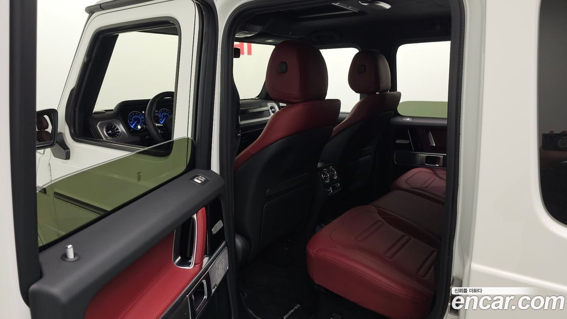 Mercedes-Benz G-Class 2025