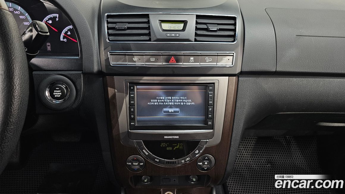 KG_Mobility_Ssangyong Rexton 2013