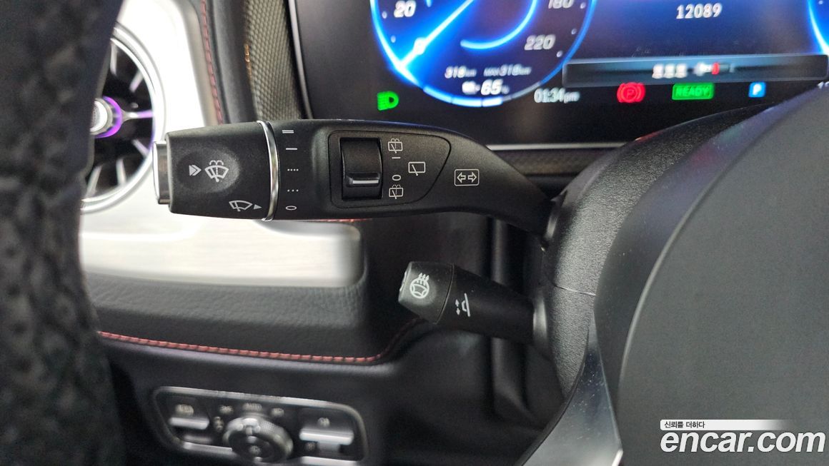 Mercedes-Benz G-Class 2025