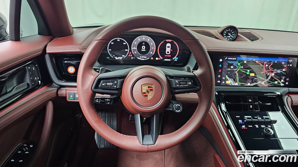 Porsche Panamera 2025