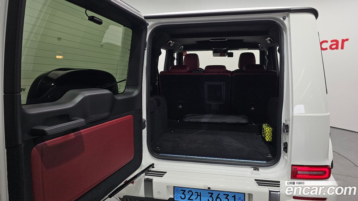 Mercedes-Benz G-Class 2025