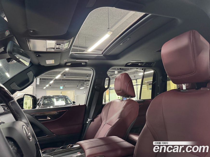 Lexus LX 2025