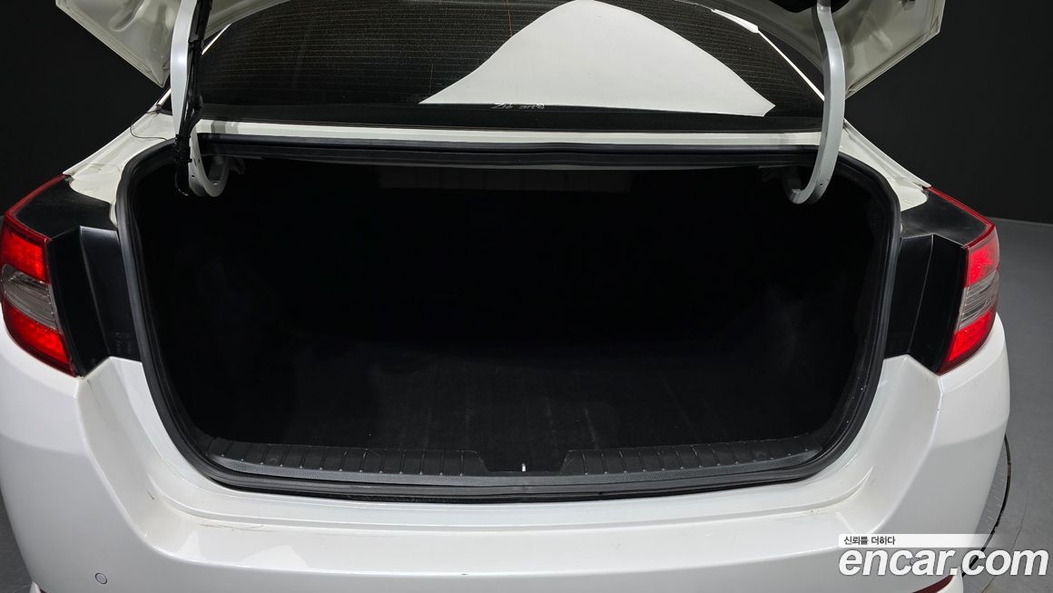 Kia K5 2011