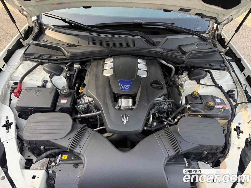 Maserati Ghibli 2016