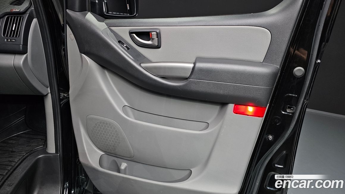 Hyundai Starex 2021