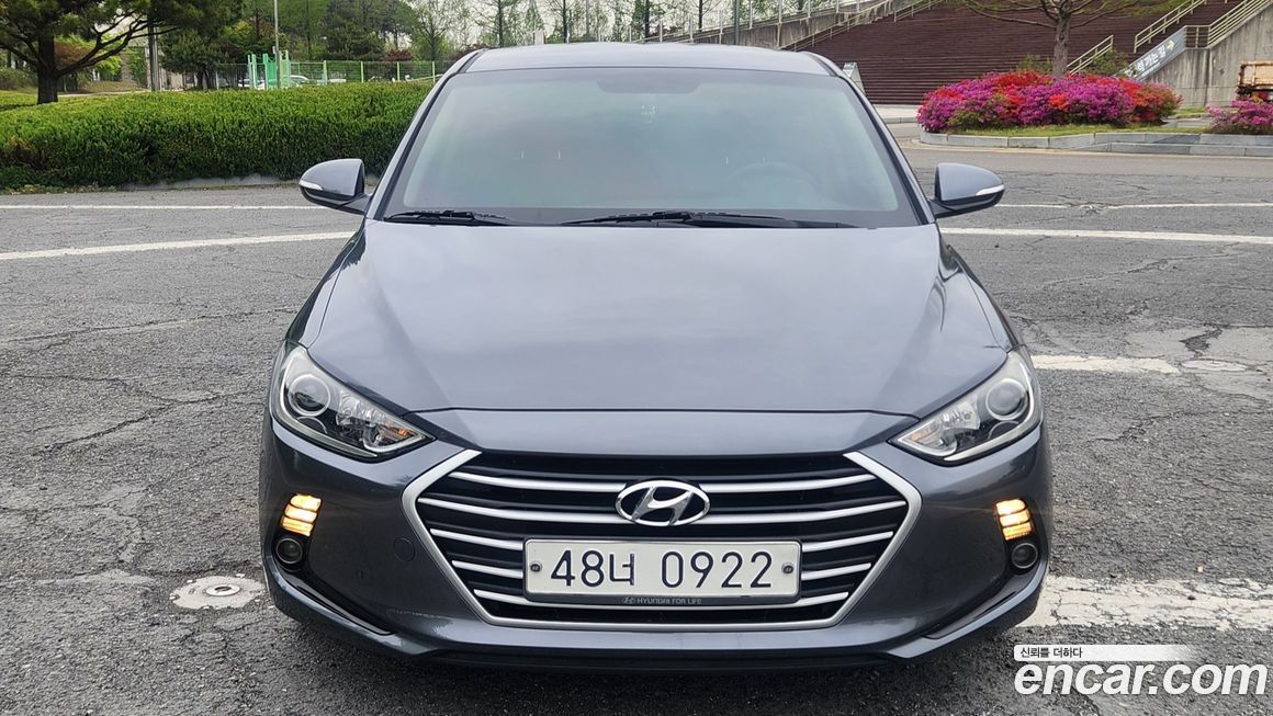 Hyundai AVANTE 2016