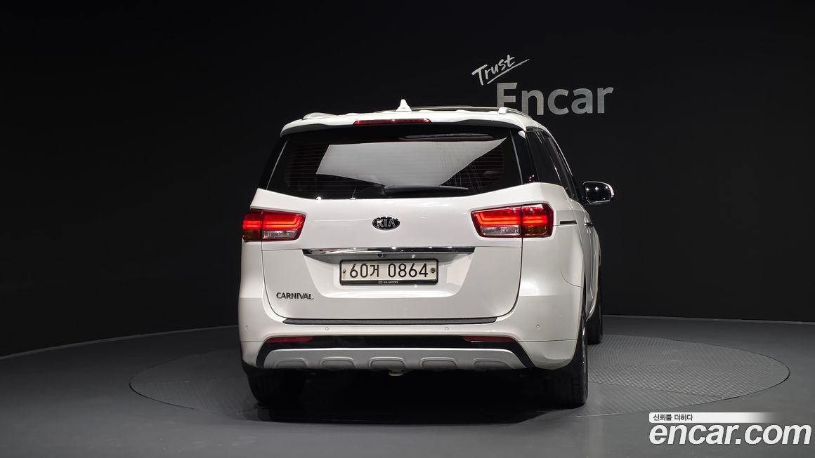 Kia Canival 2016