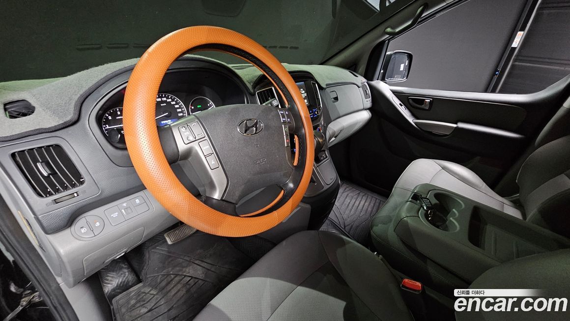Hyundai Starex 2021