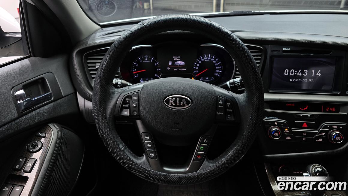 Kia K5 2011