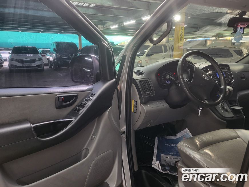 Hyundai Starex 2016