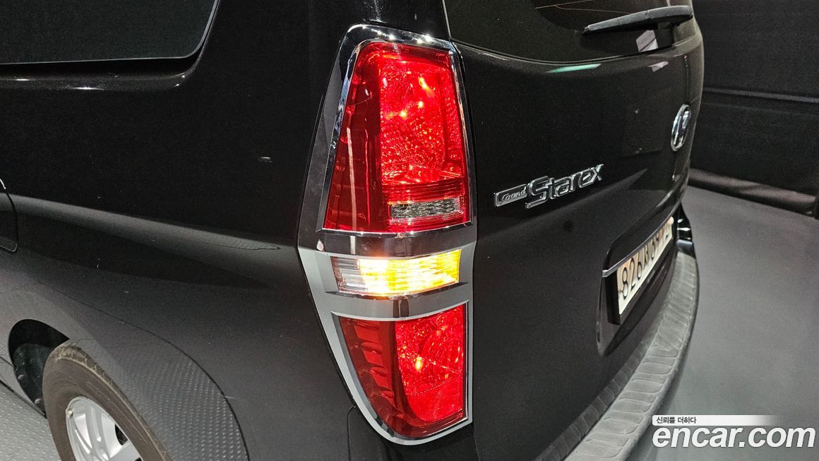 Hyundai Starex 2021
