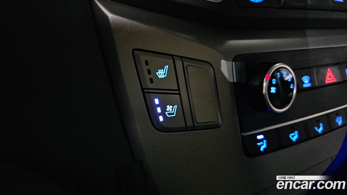 Hyundai Starex 2021