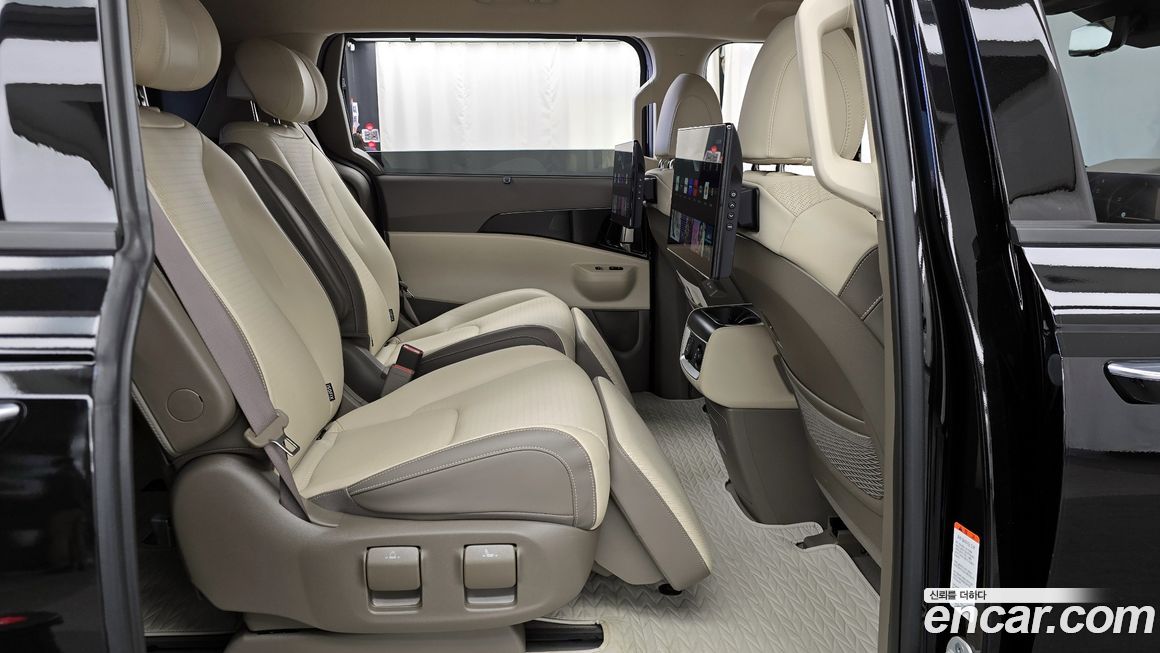 Kia Canival 2025