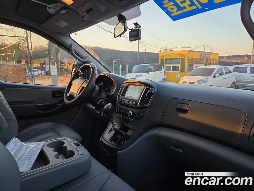 Hyundai Starex 2019