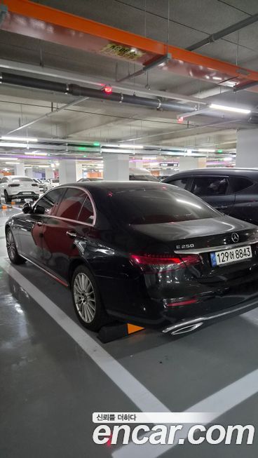 Mercedes-Benz E-Class 2022