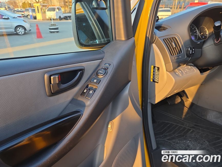 Hyundai Starex 2019