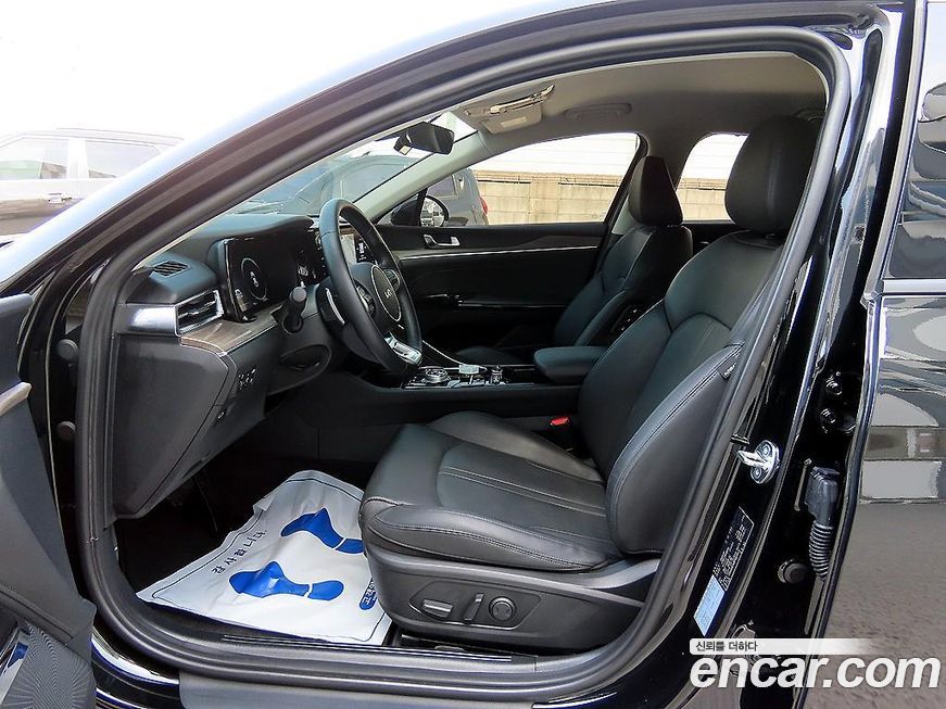 Kia K5 2023