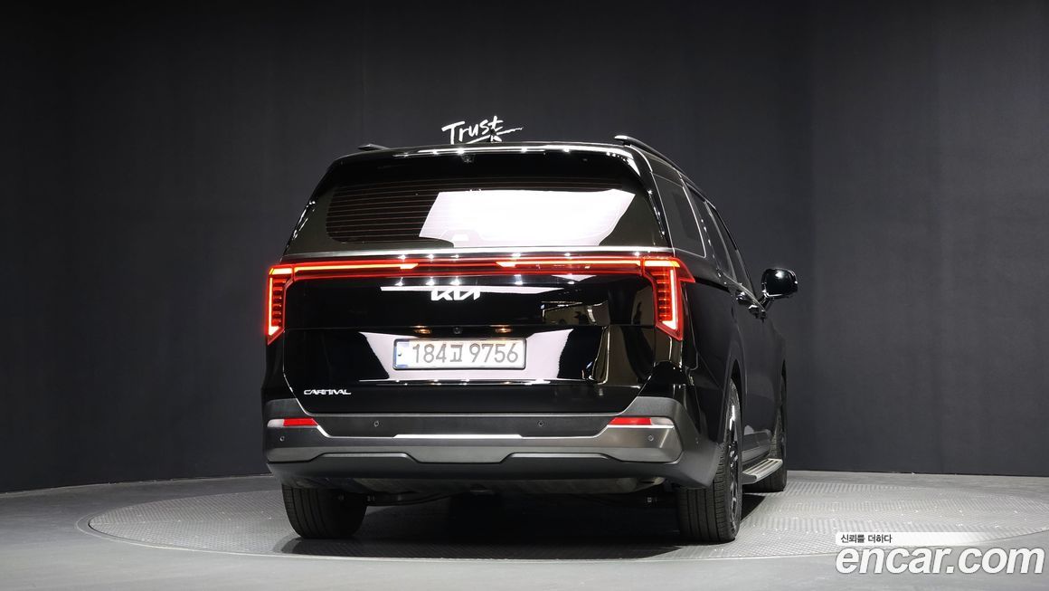 Kia Canival 2025